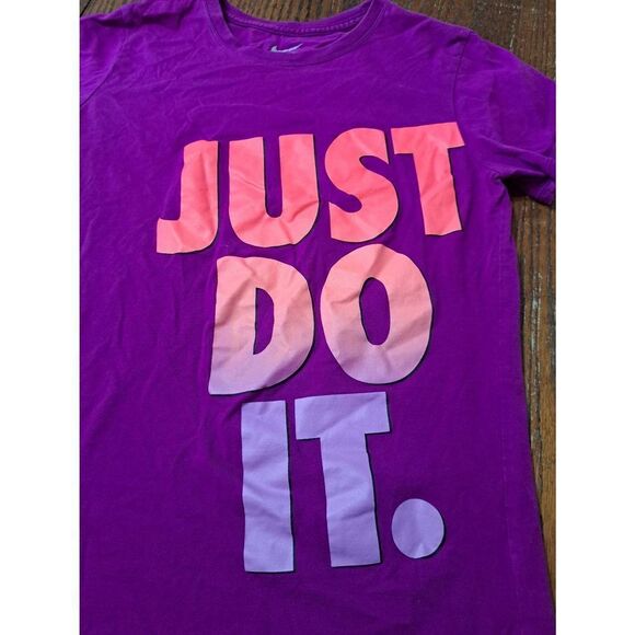 Girls Large Nike Tee Athletic Cut Just Do It Short Sleeve Tee TShirt Top - Picture 2 of 3